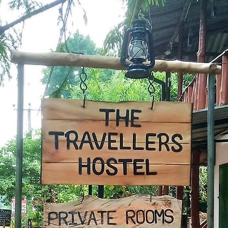 The Traveller'S Hostel & Private Rooms Sigiriya Bagian luar foto