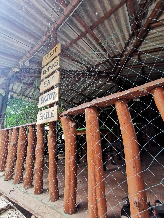 The Traveller'S Hostel & Private Rooms Sigiriya Bagian luar foto