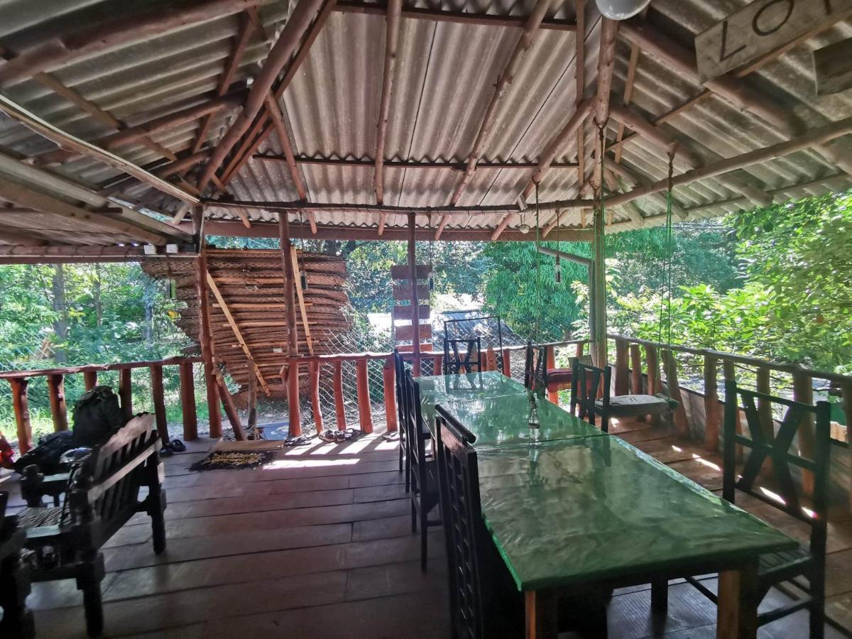 The Traveller'S Hostel & Private Rooms Sigiriya Bagian luar foto
