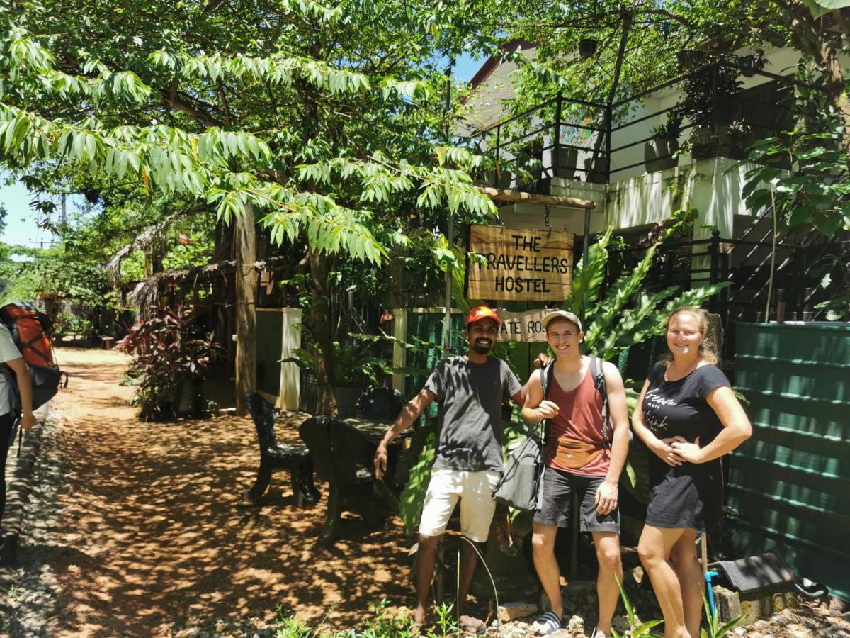 The Traveller'S Hostel & Private Rooms Sigiriya Bagian luar foto